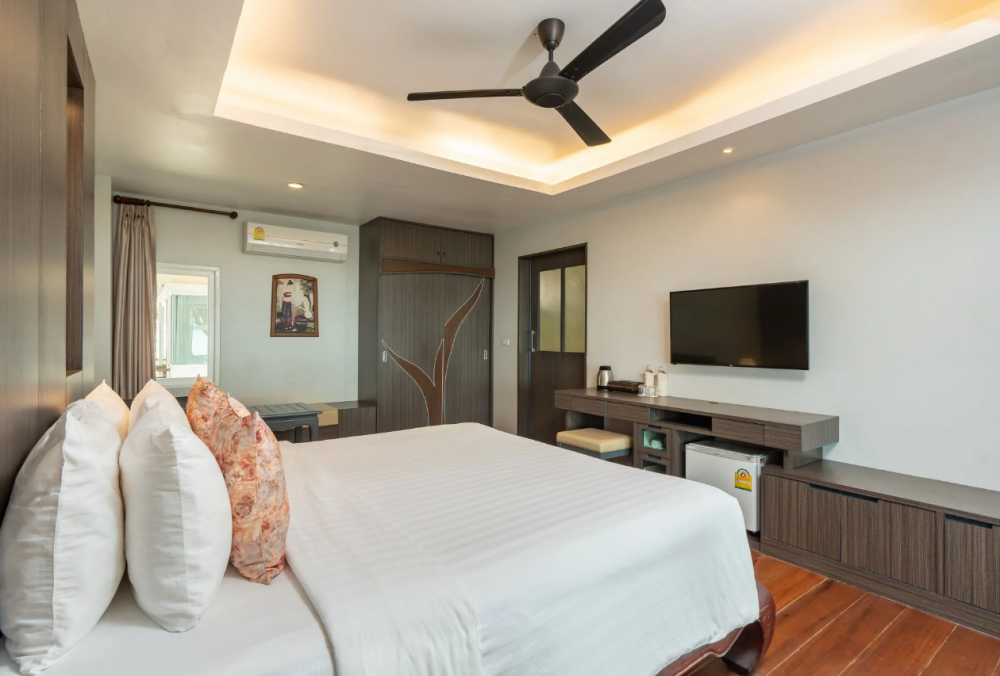 Deluxe Beachfront Villa, Koh Chang Paradise Resort 4*