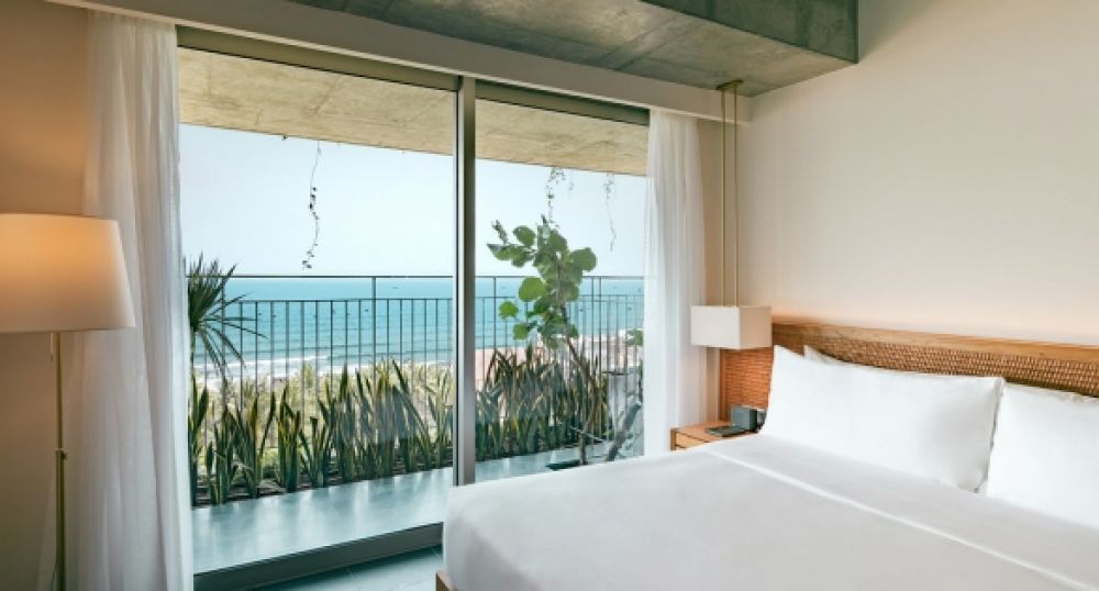 Deluxe Oceanfront with/without Balcony, Chicland Hotel 4*