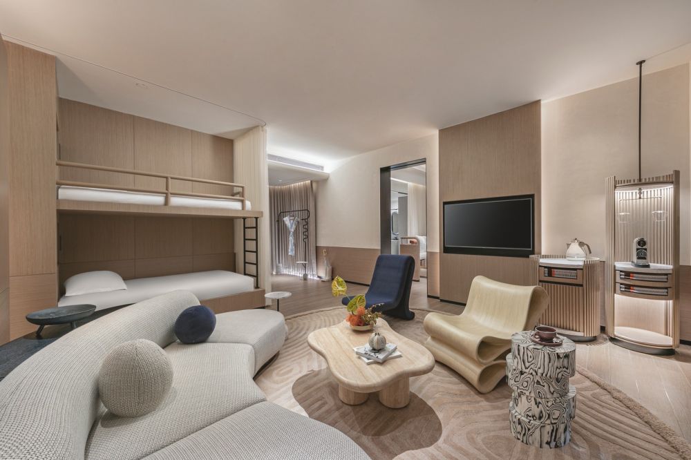 1 Bunk 1 Bedroom Suite Pool Access, Hotel Indigo Clear Water Bay 5*