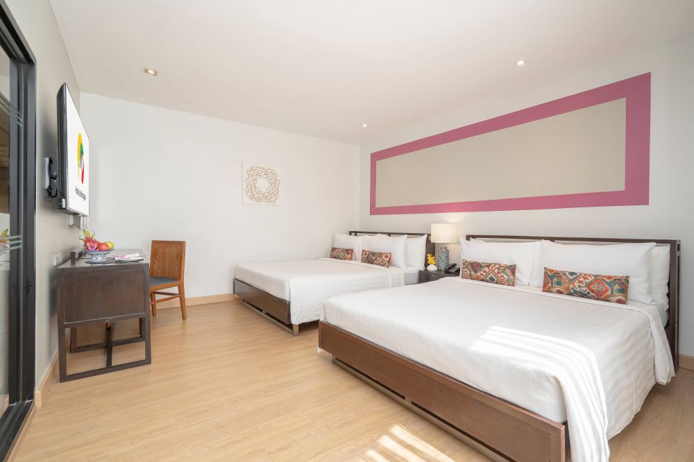 Deluxe Family Quad, Hotel De Bangkok 3*