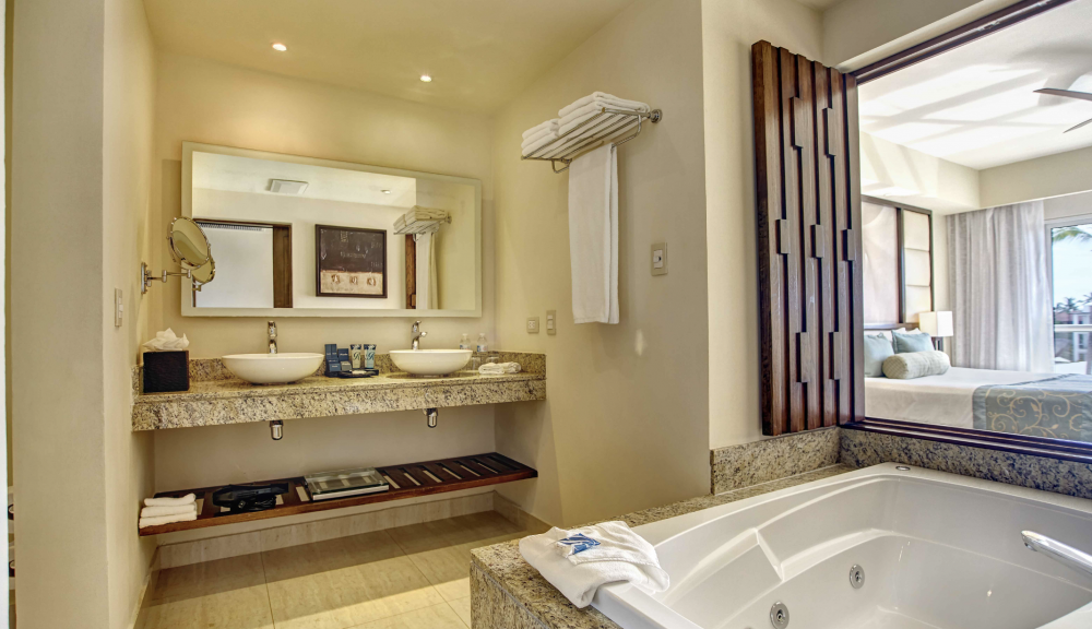 Luxury Presidential Two Bedroom Suite Diamond Club, Royalton Punta Cana 5*