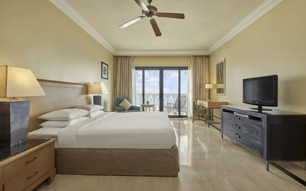 Regency Club Room, Park Regency (ex. Hyatt Regency) 5*