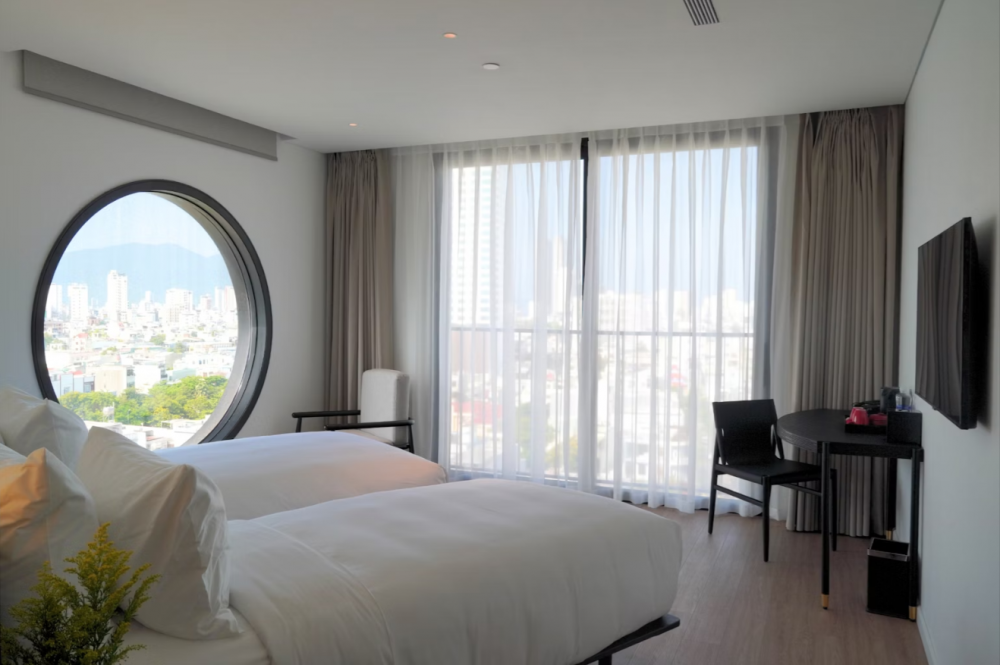 Deluxe River View, Caro Premium DaNang 4*