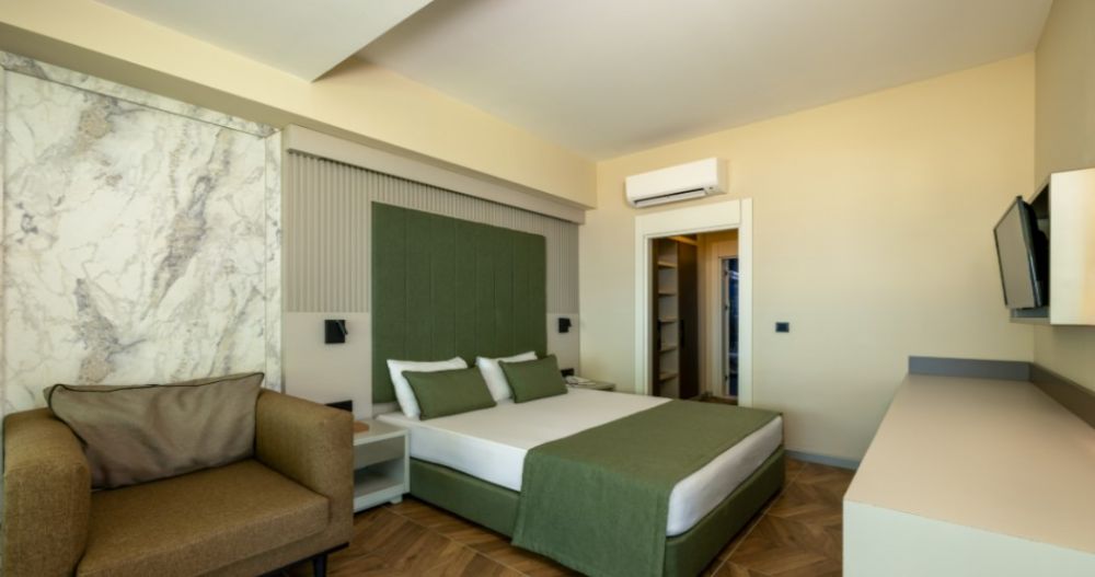 Flora Suite, Crystal Flora Beach Resort 5*