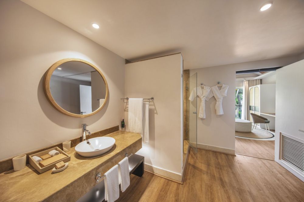 2-Bedroom Family Apartment, Victoria Beachcomber Resort & SPA 4*