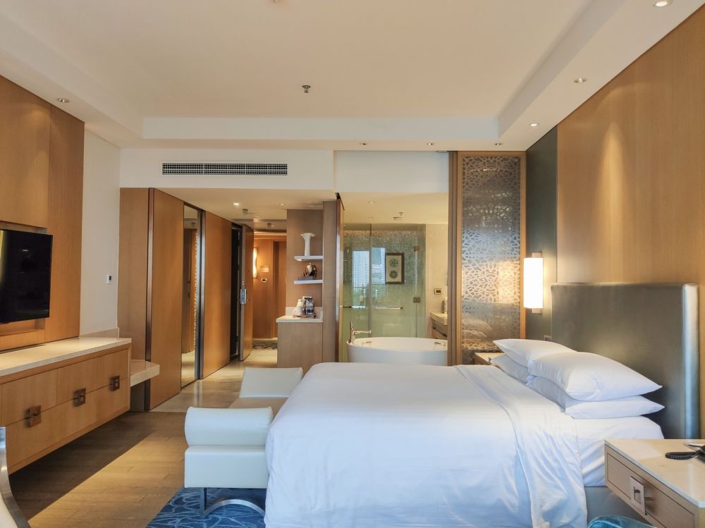 Deluxe Ocean View Room, JW Marriott Hotel Sanya Dadonghai Bay (ex. Sanya Marriott) 5*