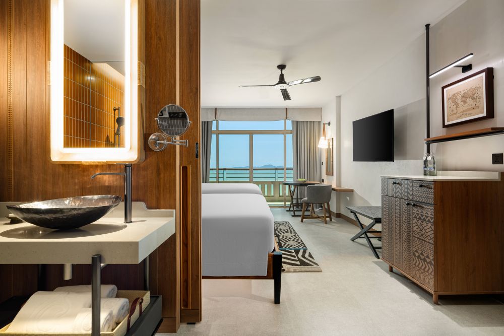 Deluxe Explorer - Double / Double, Centara Grand Mirage Beach Resort Pattaya 5*