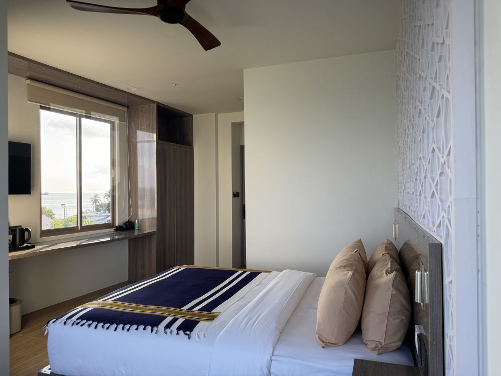 Sunset Twin with balcony, Avyanna Gulhi Beach Hotel 