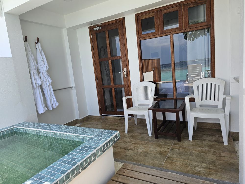 Deluxe Ocean View With Pool, Lagoon View Maldives 