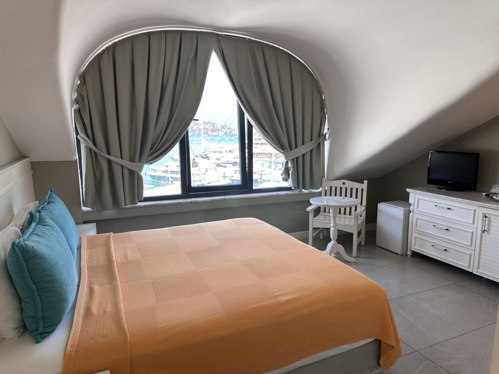 Deluxe room, Atapark Hotel 4*