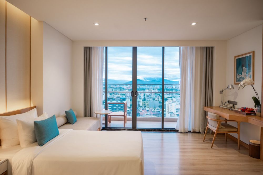 Premier Suite City View, TMS Hotel Da Nang Beach 5*