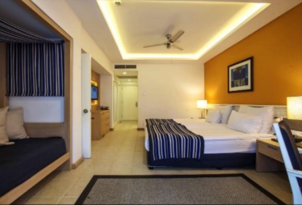 Family Room Comfort Village, Robinson Nobilis 5*