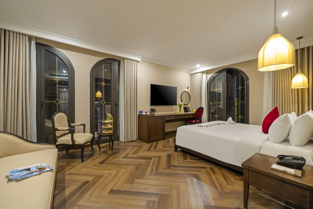 Suite SV, Golden Lotus Luxury 4*