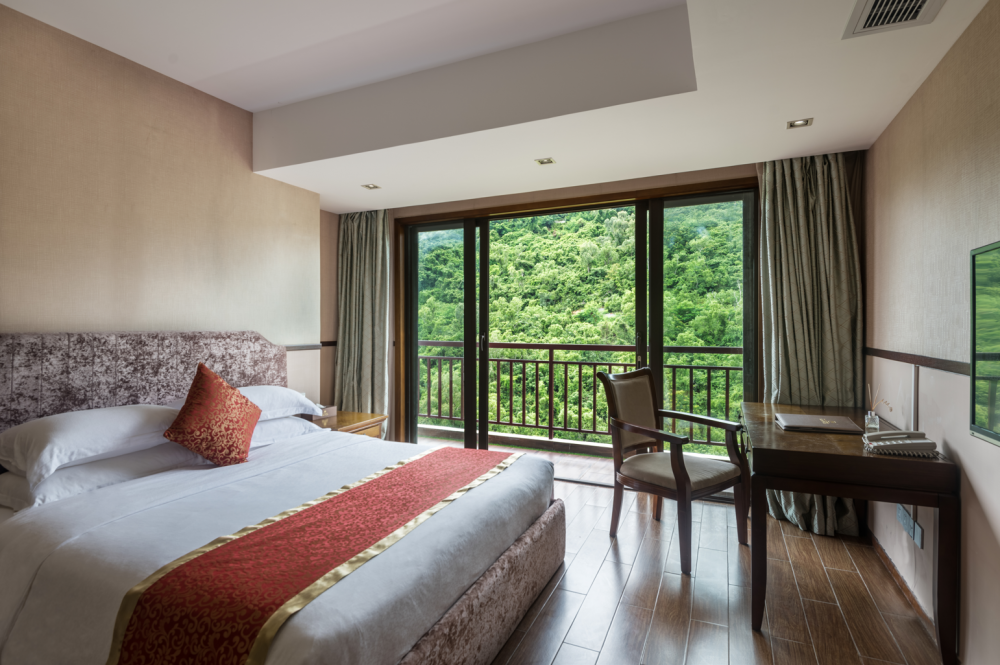 Luhuitou Mountain View Two-bedroom Suite, Grand Metropark Bay Hotel Sanya 5*