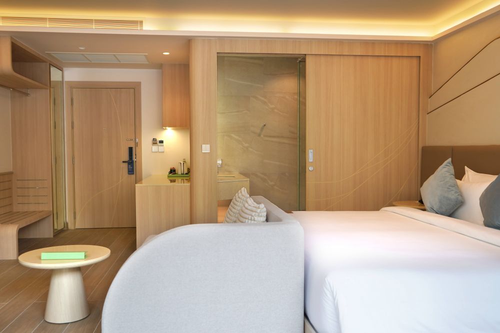 Deluxe Plus (Building 2), Wyndham Garden Naithon Phuket 5*