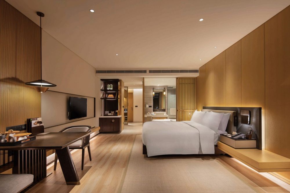 Deluxe/Deluxe Lake View, DoubleTree by Hilton Hainan Xinglong Lakeside 5*