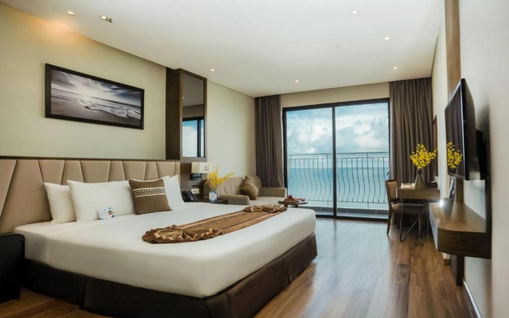 Executive Double Ocean View with Balcony, Vipol Mui Ne Hotel & Spa 4*