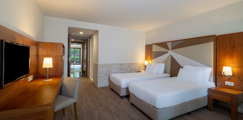 Lagoon Family Suite With 2 Bathrooms, Nirvana Mediterranean Excellence 5*