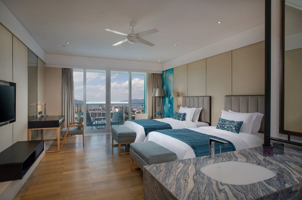 Superior Room (Selected), Wyndham Sanya Bay 5*