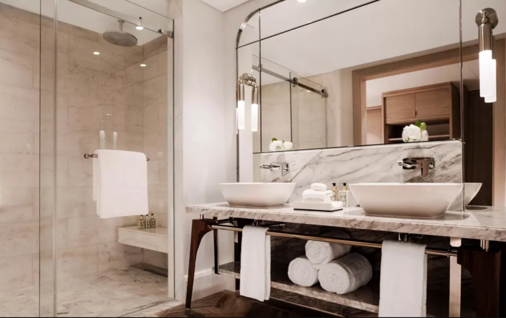 Lagoon Room, One & Only Le Saint Geran 5*