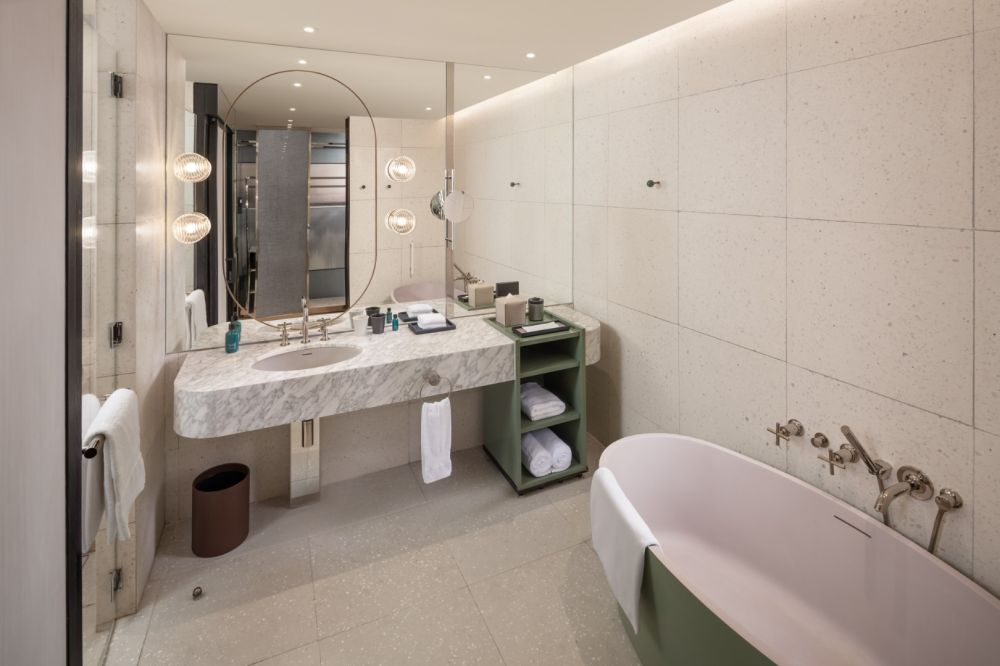 Premier OV, New World Hoiana Beach Resort 5*