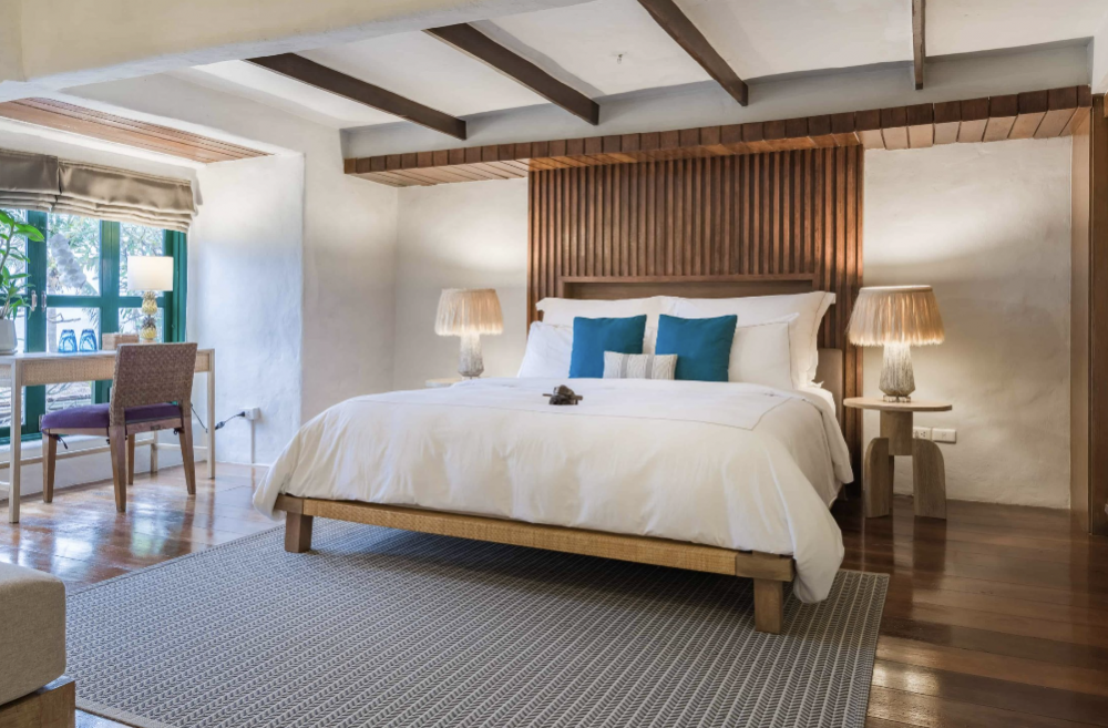 2 Bedroom Frangipani Beachfront Pool Access Suite, Aleenta Hua Hin 5*