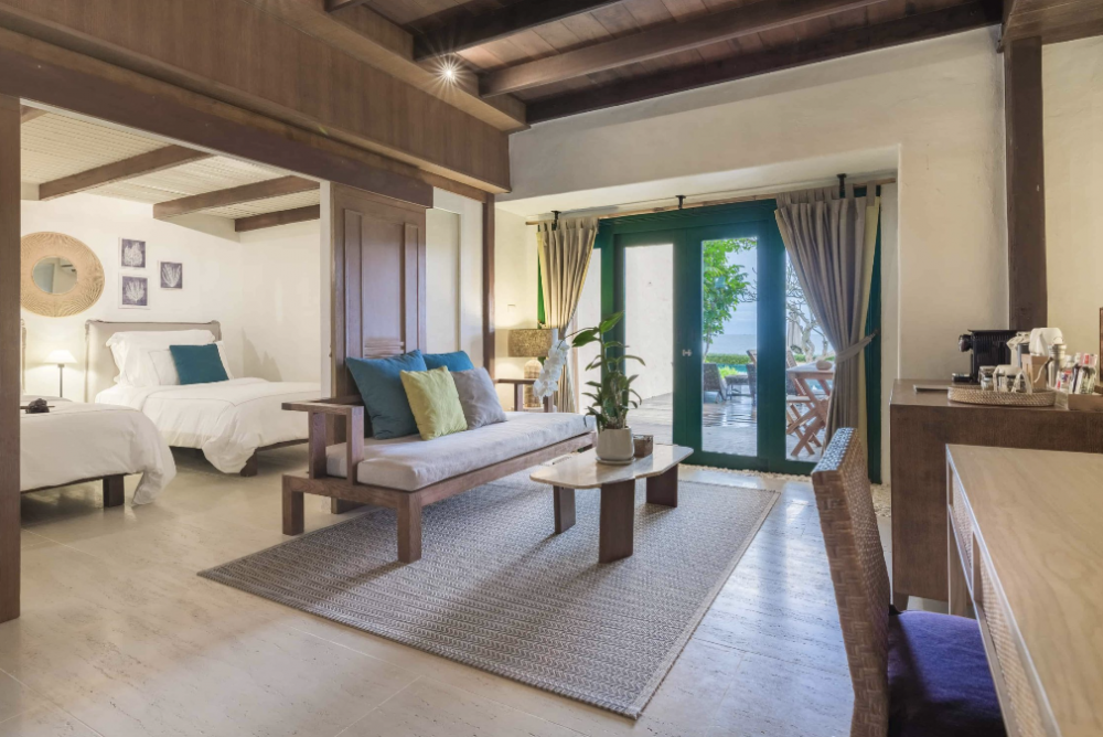 2 Bedroom Frangipani Beachfront Pool Access Suite, Aleenta Hua Hin 5*