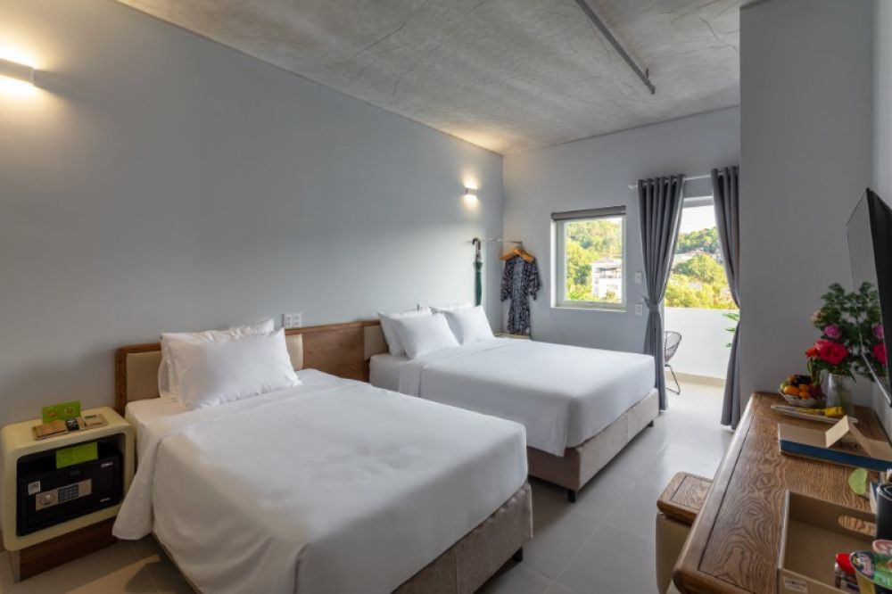 Superior TRPL with Balcony, The Up Phu Quoc 4*