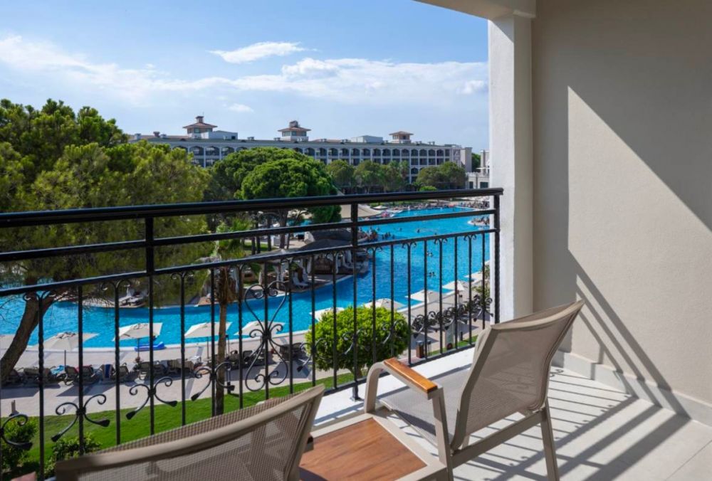 Deluxe Side Pool View, Ducale Lara 5*