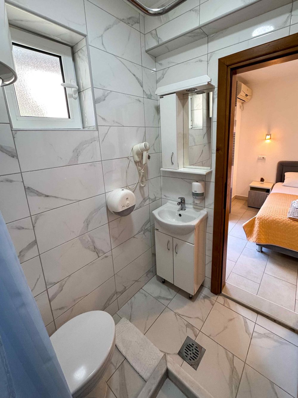 TRPL room, DMD Budva 3*