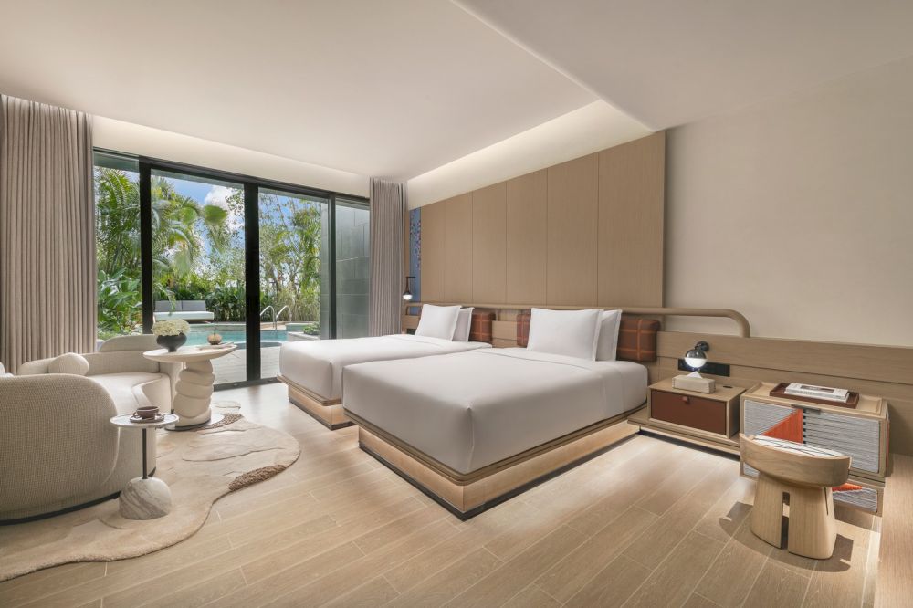 Standard Pool Access, Hotel Indigo Clear Water Bay 5*