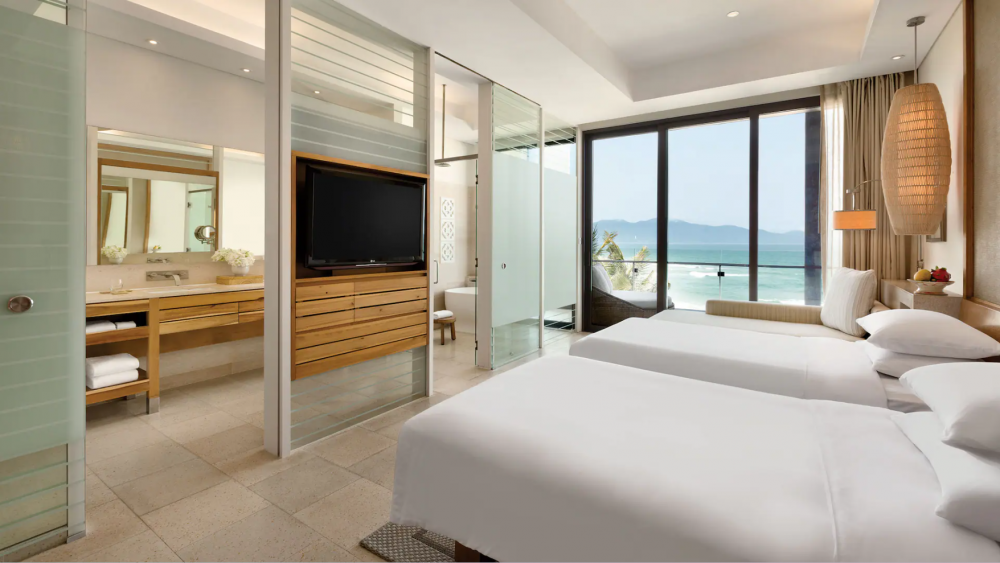 King/Twin Bedroom Ocean View, Hyatt Regency Danang Resort & Spa 5*