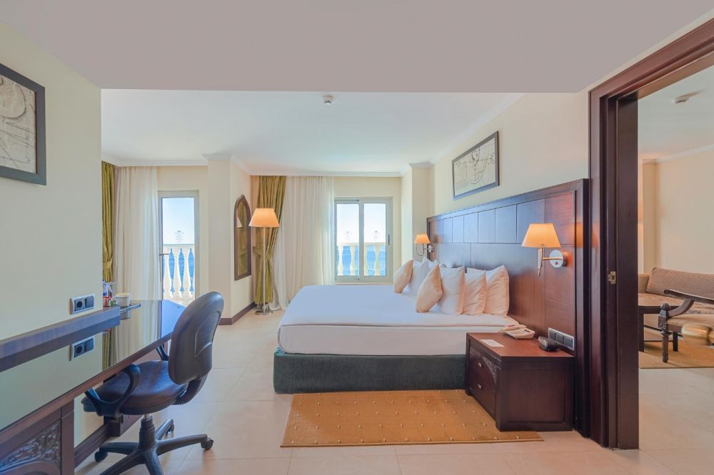 Corner Suite Sea View, Crowne Plaza Antalya Hotel 5*