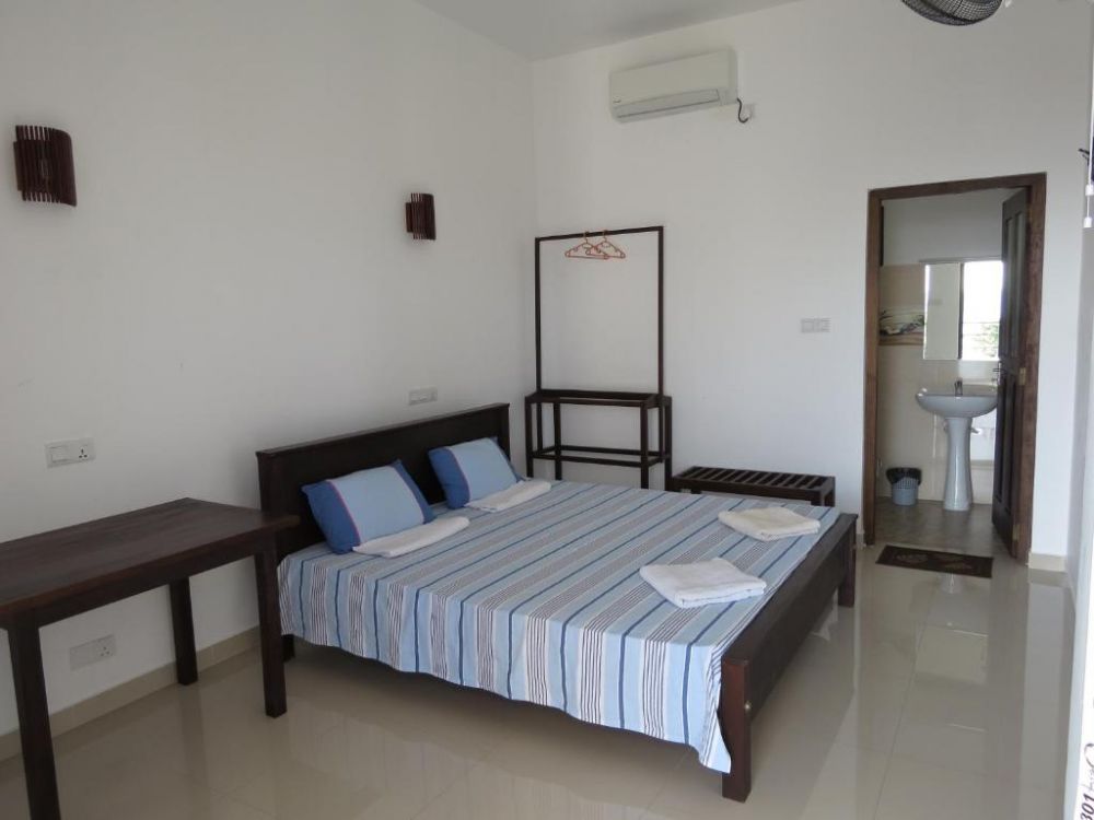Deluxe Room Double or Twin Sea View (Second Floor), Sailors Mirissa 3*