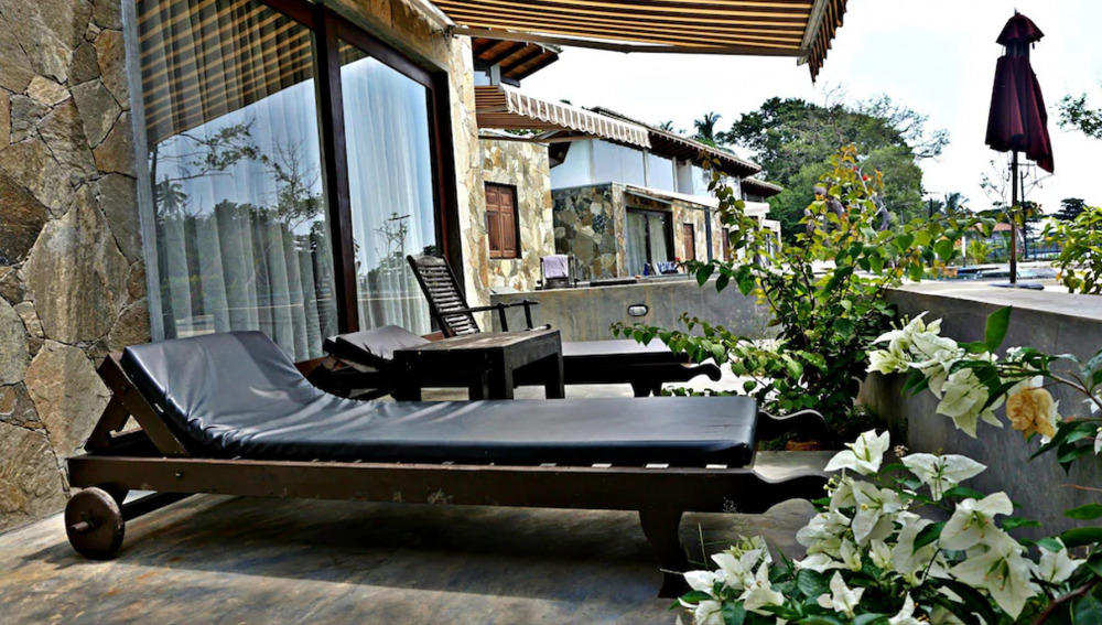 Waterfront Bungalow with Lagoon View, Villa Tangalle Lagoon 4*