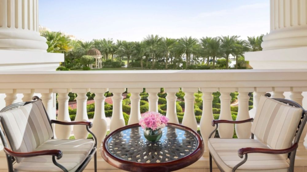 Duplex Suite, Raffles The Palm Dubai 5*