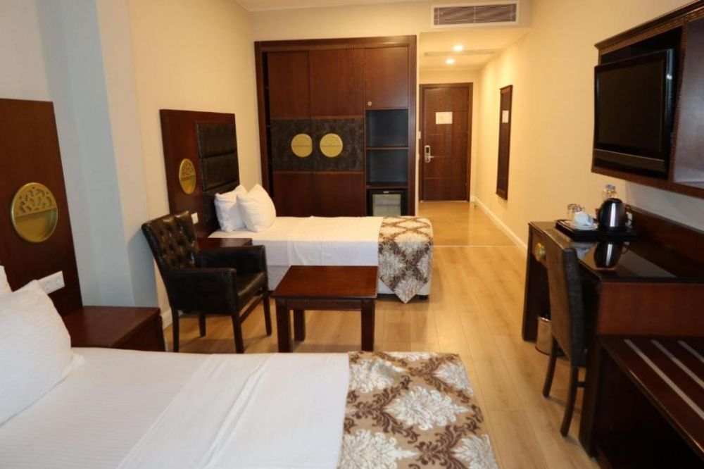 Apartment Triple, Era Palace Batumi 4*