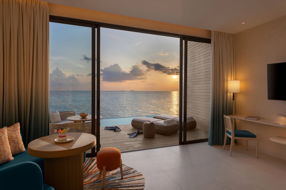 Mirage Overwater Sunrise Pool Villa, Centara Mirage Lagoon Maldives 4*