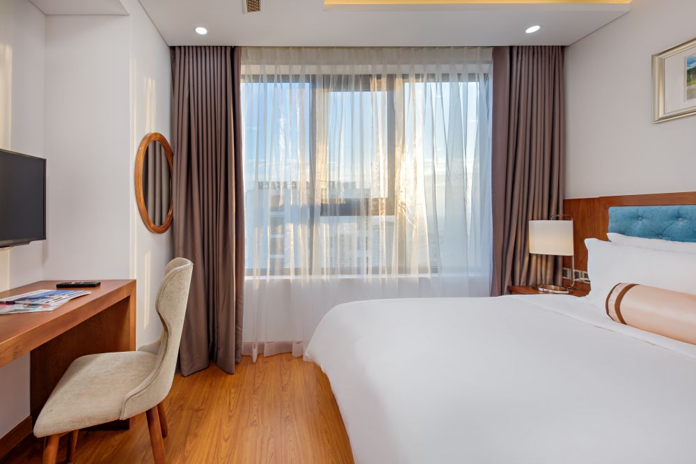 2 bedroom Apartment/ Seafront 2 Bedroom Apartment, Paris Deli Hotel 4*