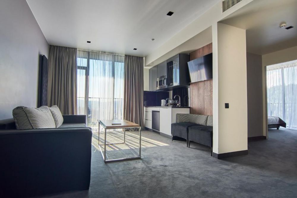 Family Suite, Fomich Residence 