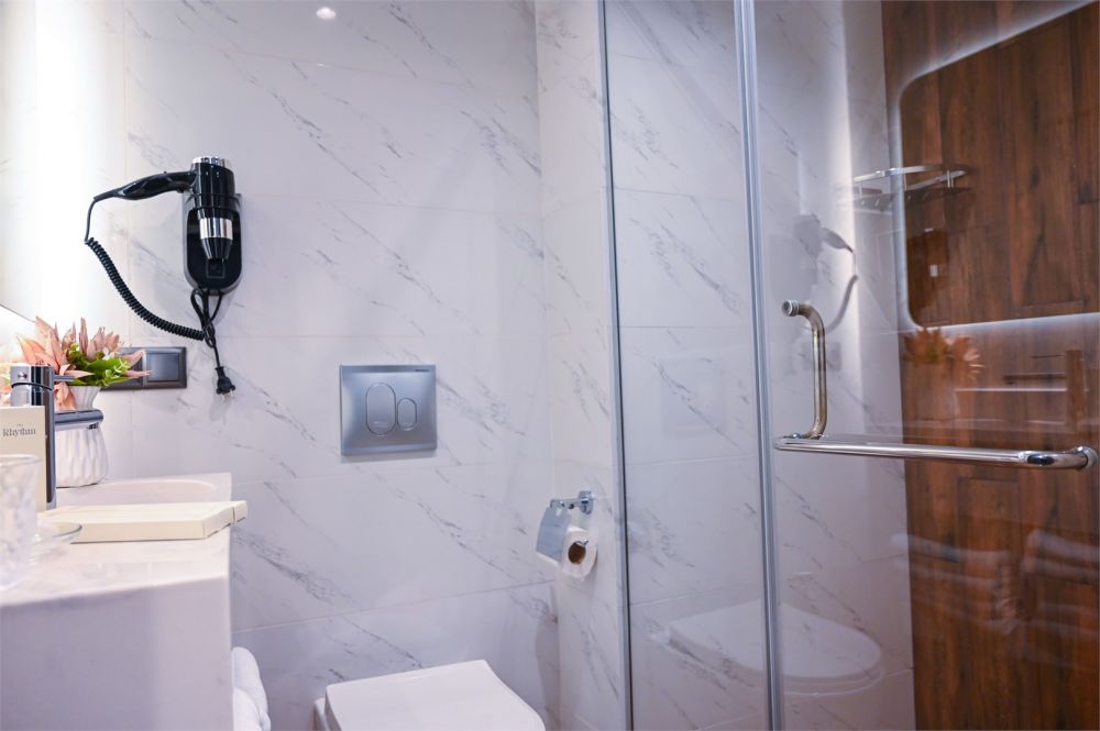 Two Bedroom Suite, Landmark Hotel 4*