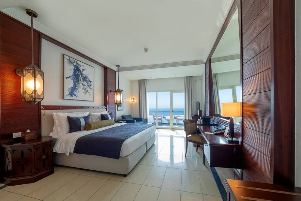 Signature Deluxe Room, Ajman Hotel (ex. Kempinski Ajman) 5*