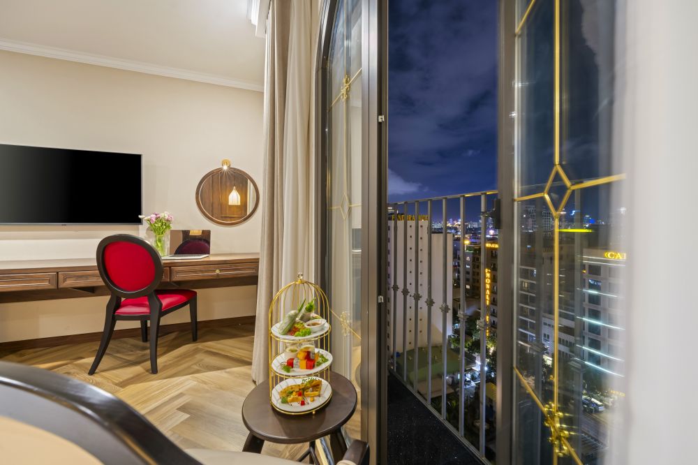Deluxe, Golden Lotus Luxury 4*