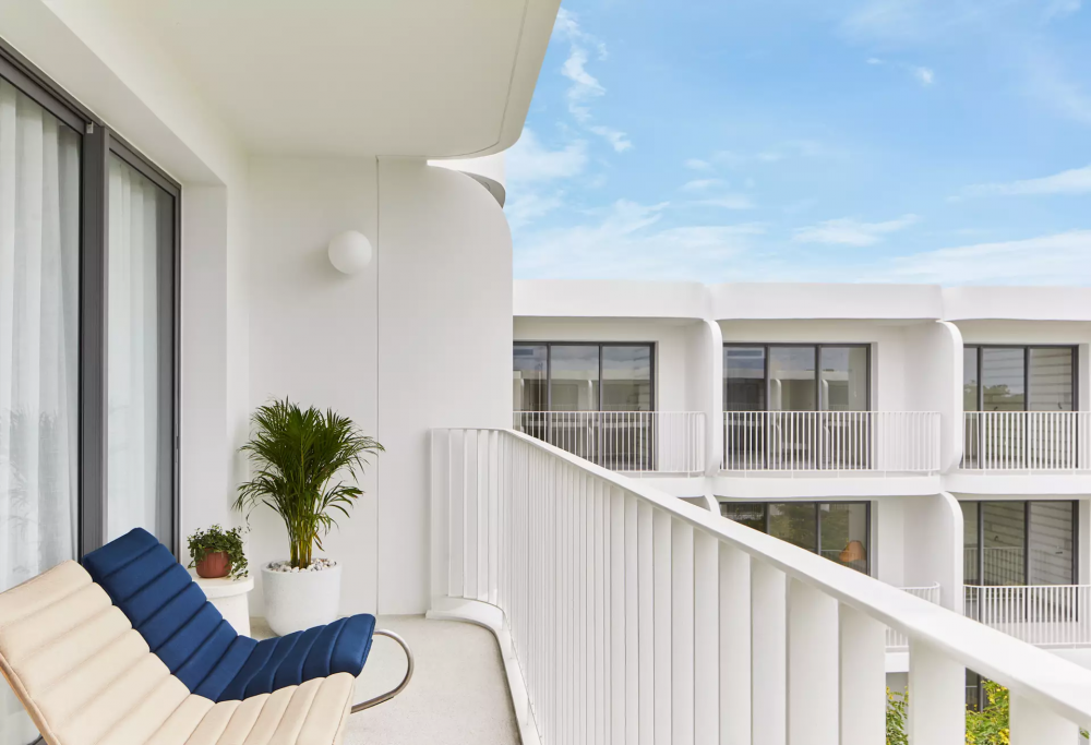 Deluxe Studio Suite with Balcony, The Standard Hua Hin 5*