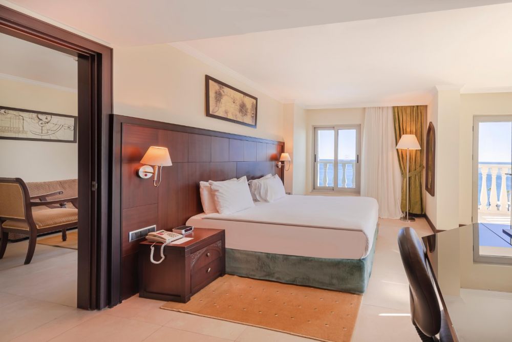 Corner Suite Sea View, Crowne Plaza Antalya Hotel 5*