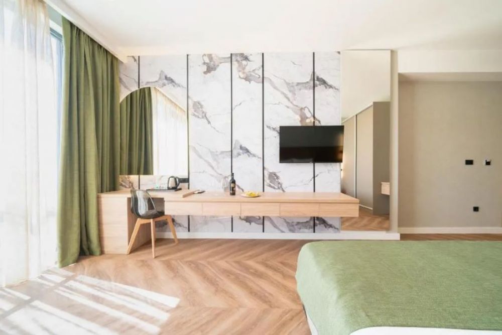 Family Room (Block B), Millennium 4*