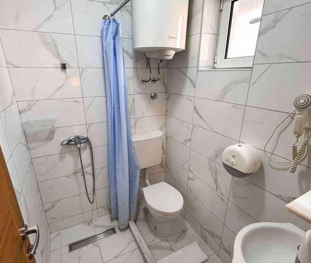 TRPL room, DMD Budva 3*