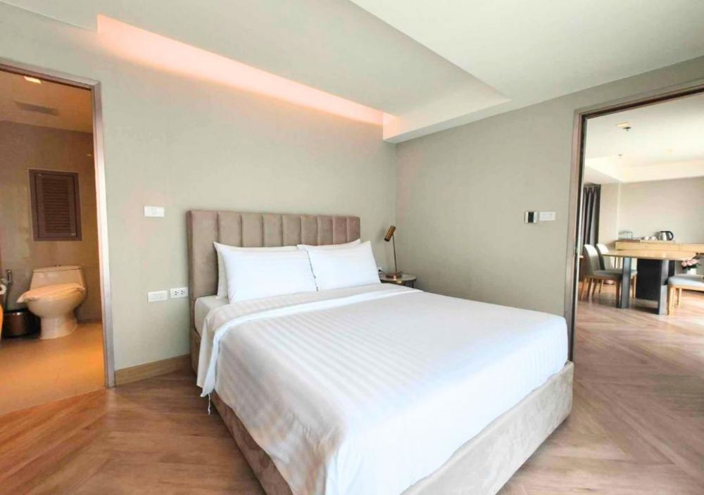2 Bedroom Suite, Away Bangkok Riverside Kene 4*