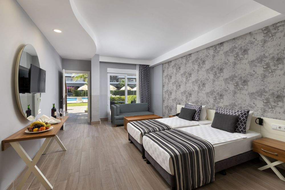 Deluxe Pool Suite, Greenwood Suites Resort (ex. Sherwood Suites Resort) 5*