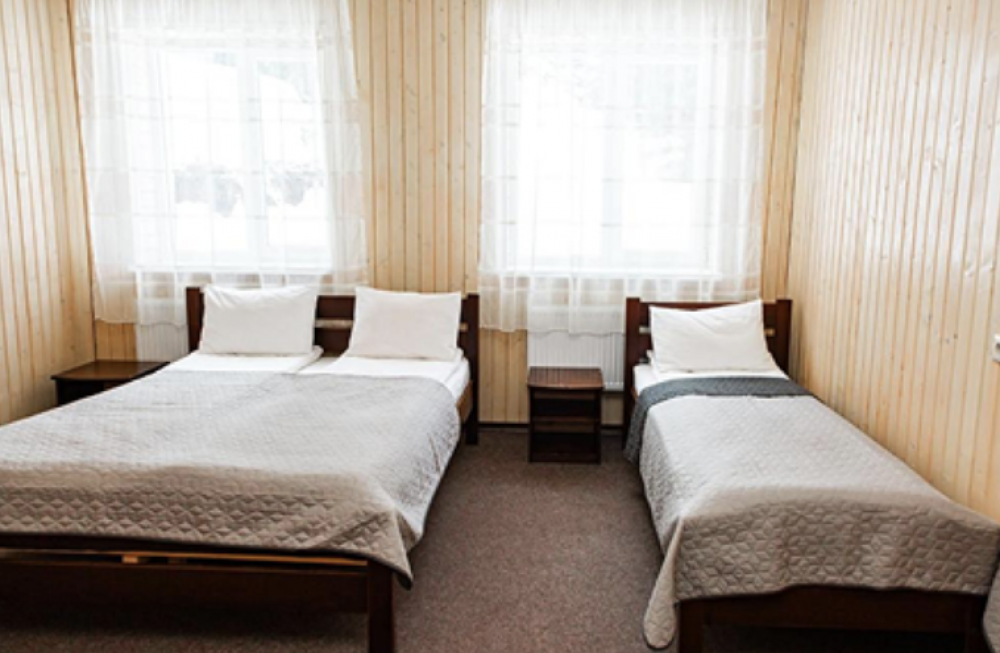 Трехместный 